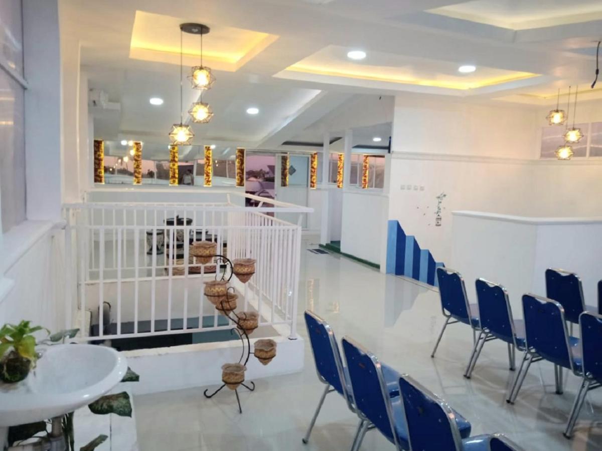 크리산트 호텔 멜라티 외부 사진